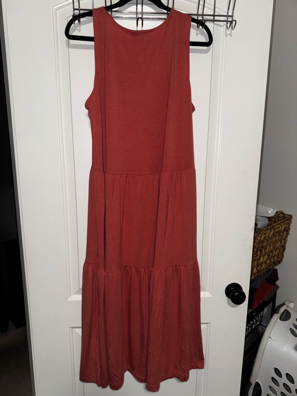 NWOT Zenana Outfitters Rust Sleeveless Tiered Maxi Dress - Picture 2 of 3